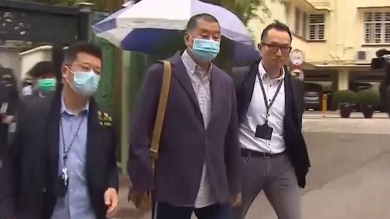 Hongkongská policie zatkla šéfredaktora opozičního deníku
